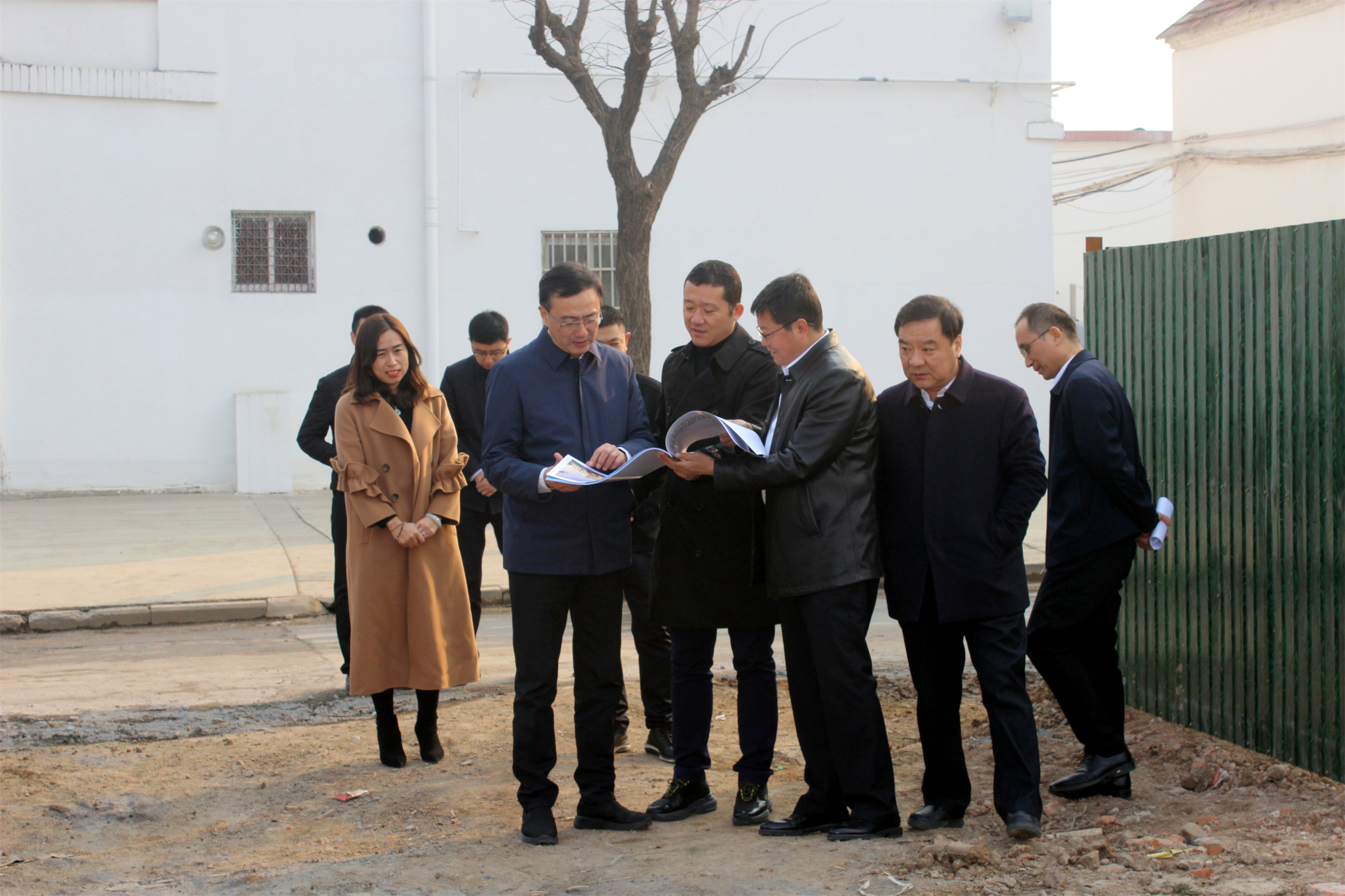 热烈欢迎周村区委沙书记视察万志达新厂区项目建设进度(图2)